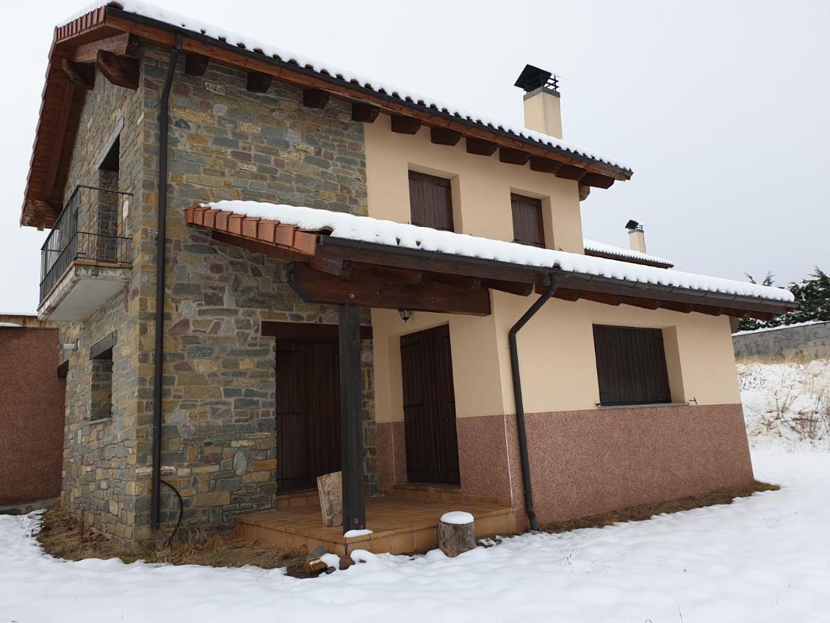 Chalet En El Pirineo De Aragon Neril Exterior photo